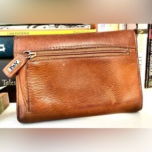 Vintage P&Y Genuine Leather Wallet 1980s – Classic Brown Bifold with Coin Pocket